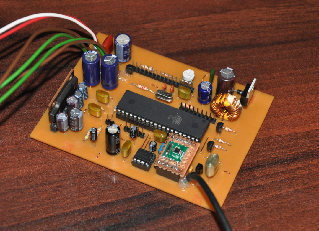 Prototype version of the RDA5807M receiver